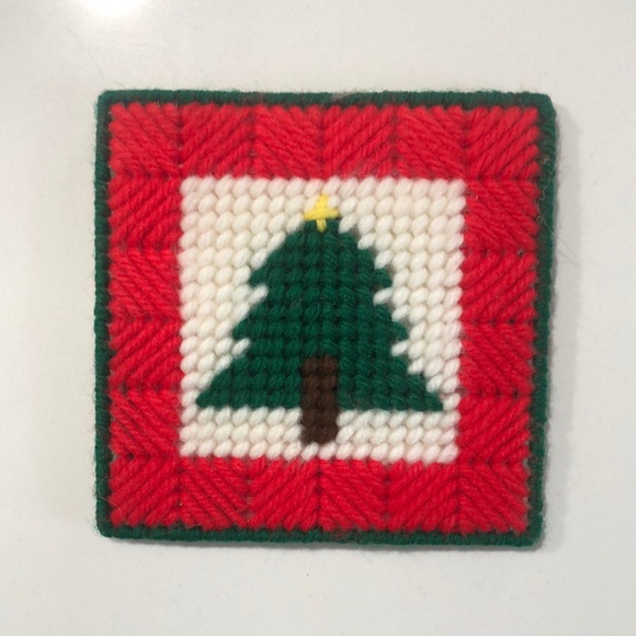 🛍 4/$20 - Set of 6 Crocheted Christmas Tree Coasters - Picture 1 of 3
